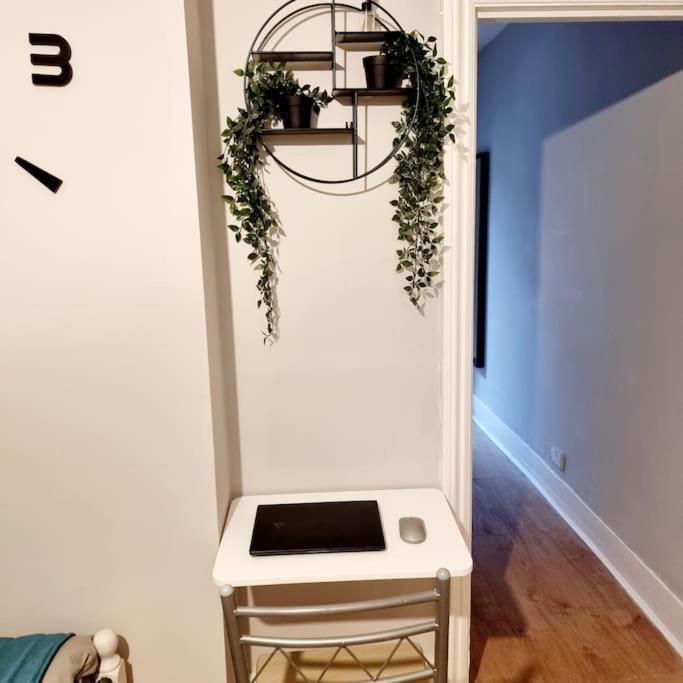 Stylish Apartment, Self Check-In, Ideal 4 Contractors, 25Mins To Gatwick Airport Thornton Heath المظهر الخارجي الصورة